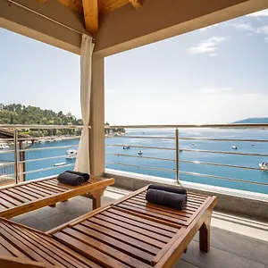 Nika Seafront - Rabac, Istria Apartment